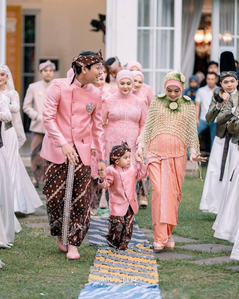 Instagram.com/lestikejora